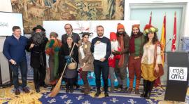 Turismo del Ayuntamiento recibe el primer manifiesto de la Navidad en Europa