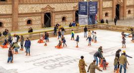 En Navidad se puede patinar en Matadero Madrid