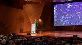 Más de una veintena de obras artísticas de reconocidos creadores nacionales e internacionales  participarán en el Festival LuzMadrid que se ha presentado esta mañana 