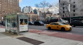 Imagen de archivo. Campaña en marquesina de autobús en Nueva York