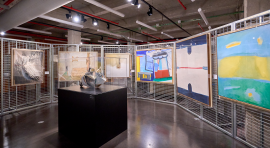 La exposición recorre 100 años de obras maestras de artistas que trabajaron la pintura, la escultura, el dibujo, la fotografía y la técnica audiovisual©Fernando Tribiño