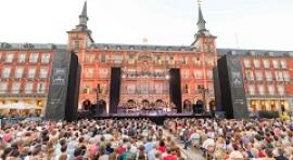 El Coro Nacional de España homenajea a la Plaza Mayor con Carmina Burana