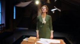 El Teatro Español presenta `Una habitación propia´