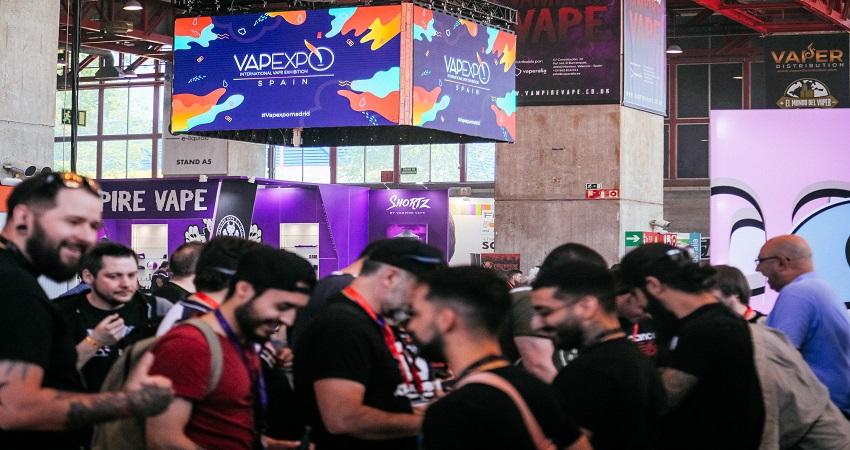 The vaping industry gathers at the Glass Pavilion in Casa de Campo Trade Fair Park