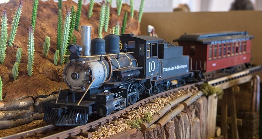 Coleccionistas y aficionados pueden disfrutar con las maquetas de trenes de Expomodeltren