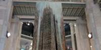 El pintor Ángel Baltasar levanta “La torre de la igualdad” en CentroCentro