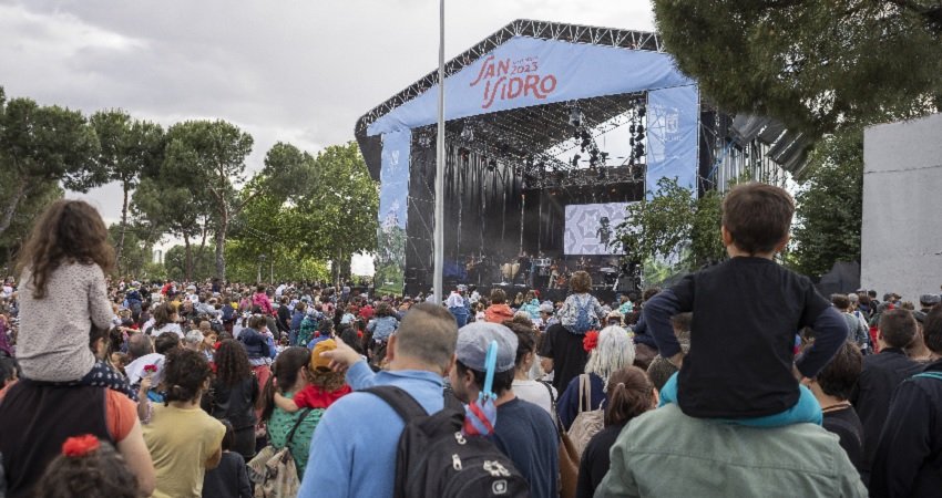 Una gran afluencia de público de todas las edades participa en las actividades de San Isidro©Kines-Madrid Destino