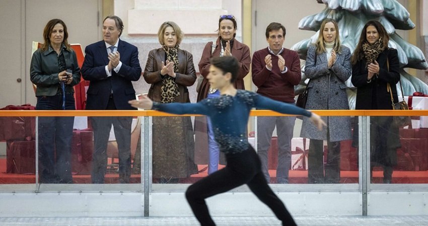 Cibeles sobre hielo