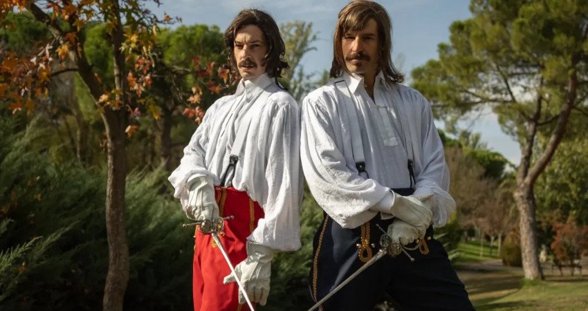 Escena de la obra de teatro ‘Los duelistas’. Teatro Fernán Gómez