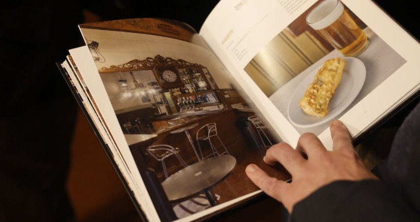 Libro ‘Gastronomía de las tabernas y restaurantes centenarios de Madrid’