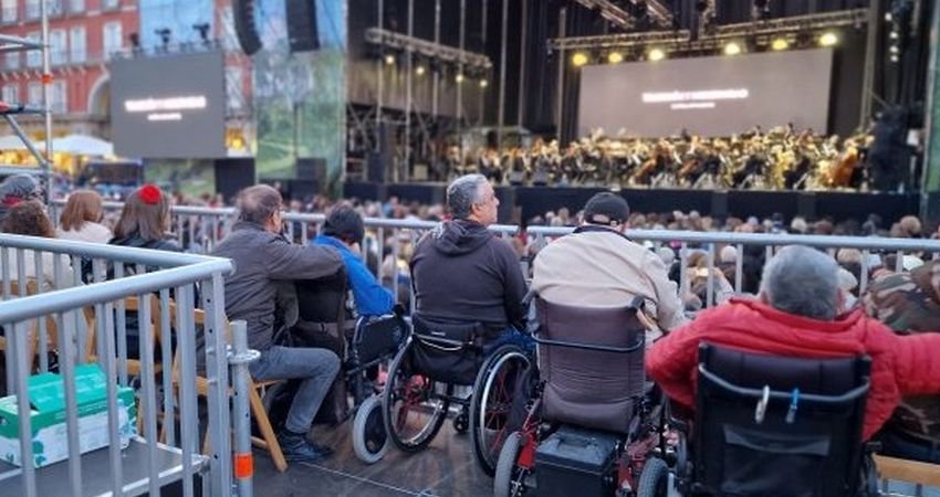 Imagen de zona reservada en las fiestas para personas con movilidad reducida