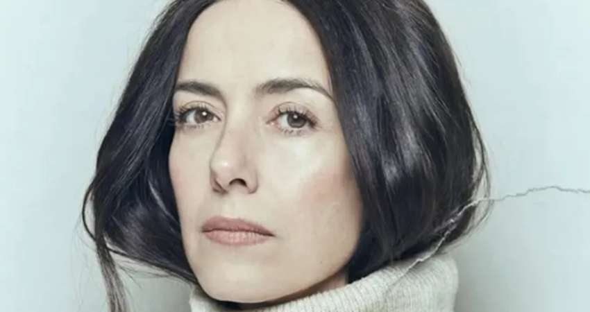 La actriz mexicana Cecilia Suárez, quien interpreta a la protagonista de 'El invencible verano de Liliana'