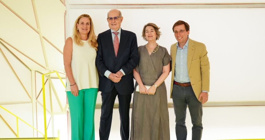 El alcalde de Madrid, José Luis Martínez-Almeida, presenta el proyecto de remodelación de Serrería Belga para albergar la Colección Pérez Simón