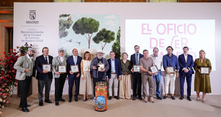 Almeida entrega los Reconocimientos de la ciudad al turismo de Madrid 2026. Crédito del autor de la ilustración: Félix Díaz de Escauriaza