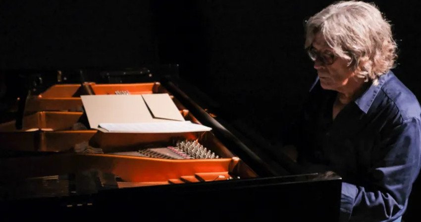 Chano Domínguez interpretando ‘El amor brujo’, de Rovira Beleta